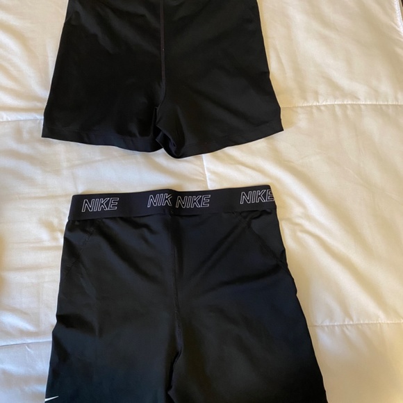 Nike Pro Shorts - Picture 2 of 2